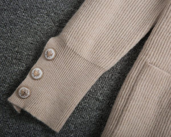 Classic Beige Long-Sleeve Pocket Cardigan